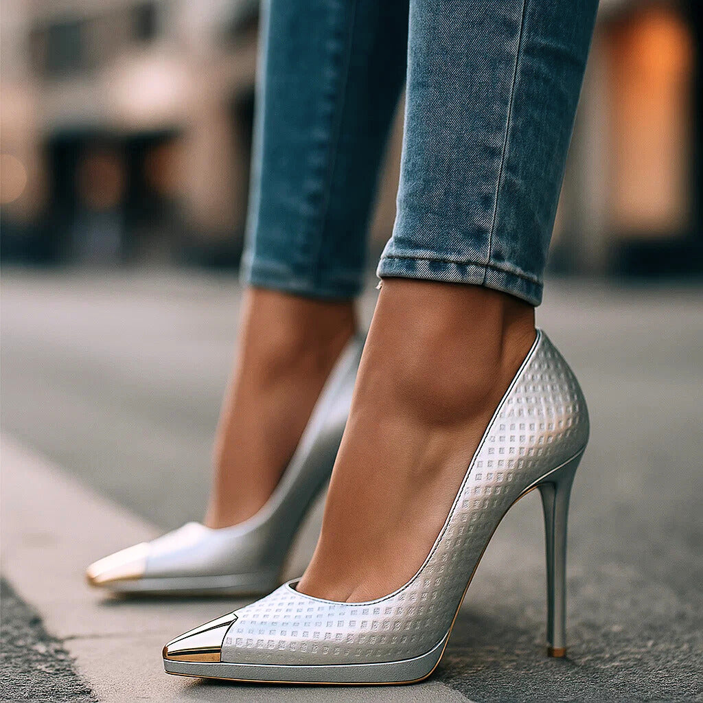 Aveline | POINT HEELS