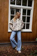 Emma | Fleece Ecru Floral