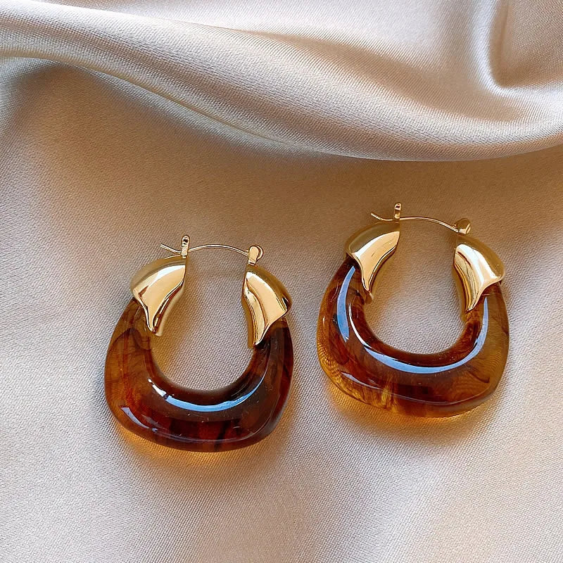 Lilly | Retro U-shaped Geometric Earrings made of Brown Resin for Women