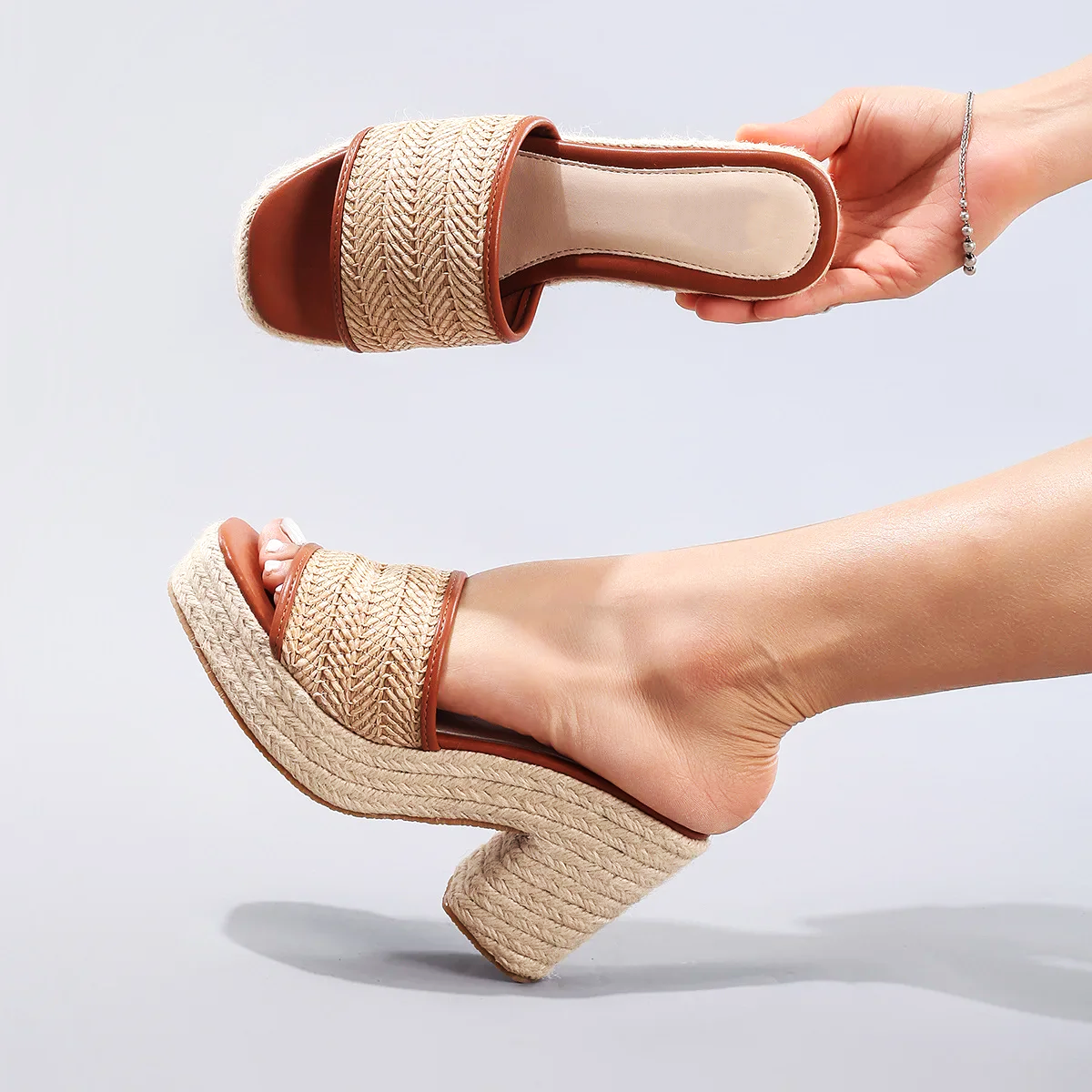 Célie | Natural Woven Heels