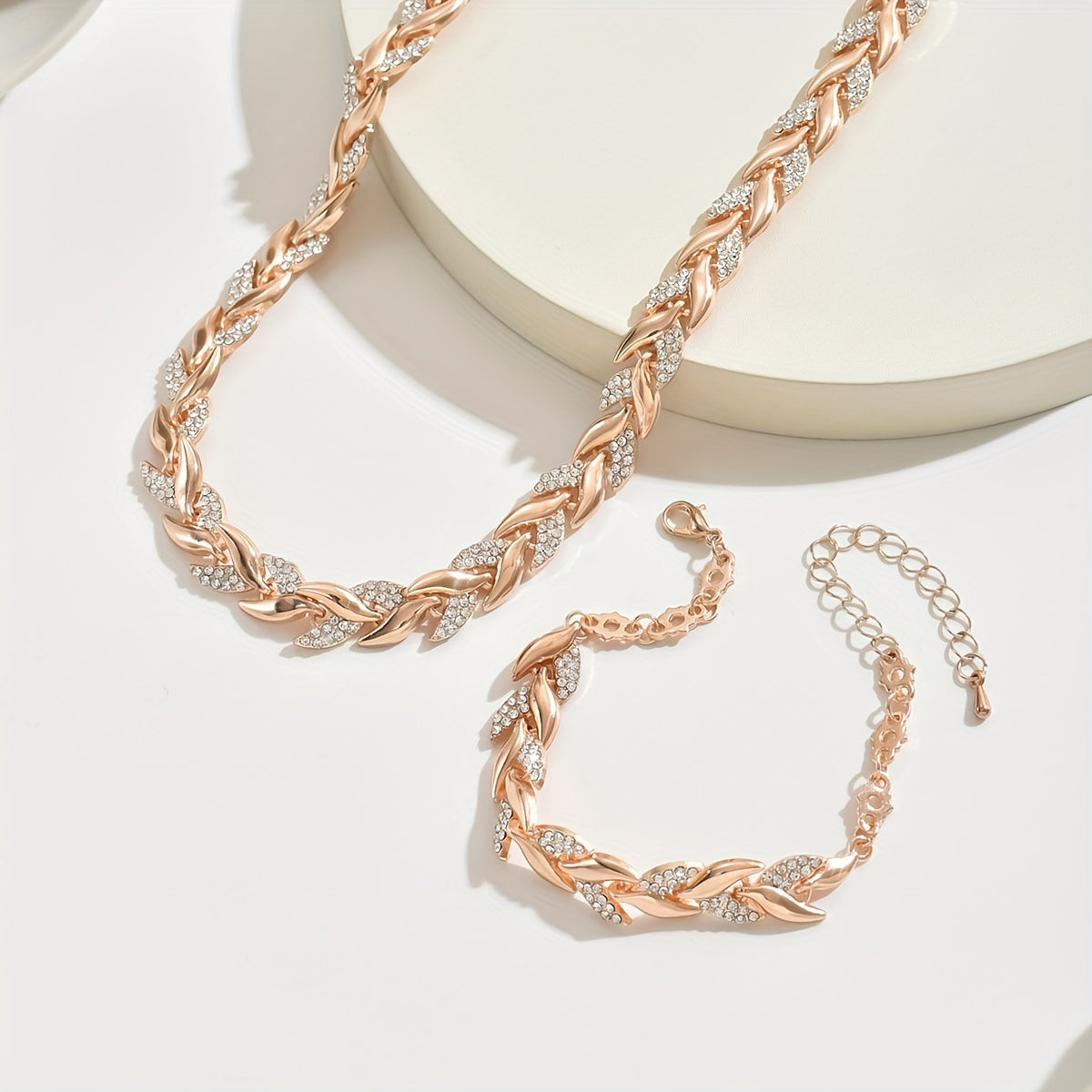 Vivette | Elegant Linked Leaf Necklace Set