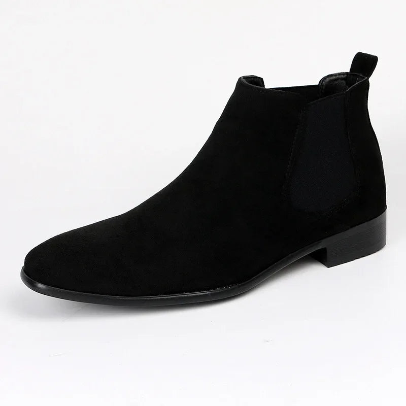 Max | Elegant suede-look boots for men.